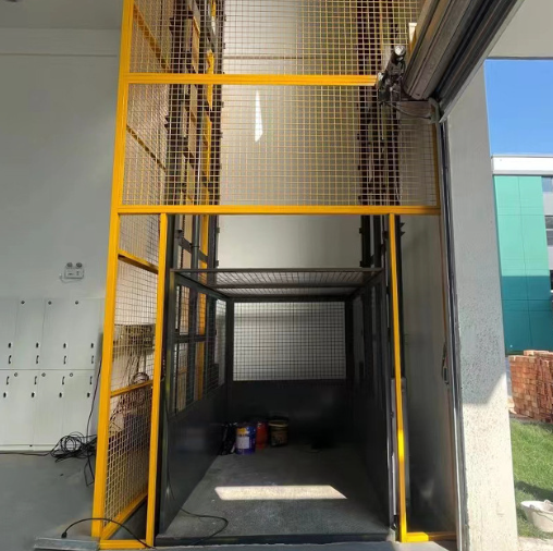 遵义导轨式升降机助力物流园破解运输难题